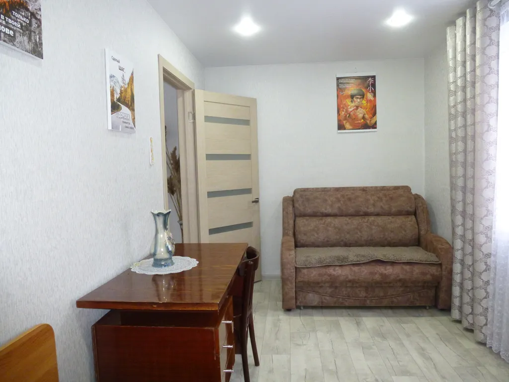 Чистая, уютная, после капитального ремонта 2-комнатная квартира