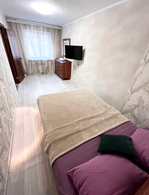 Двухкомнатная квартира около городских прудов