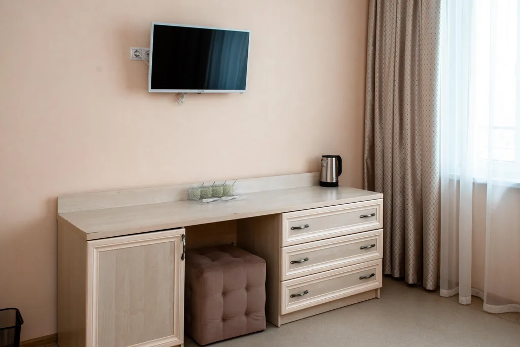 Люкс двухкомнатный с просторным балконом и видом на море