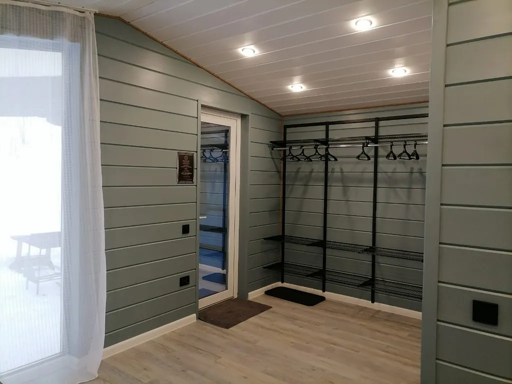 Большой дом на горе у подъемников