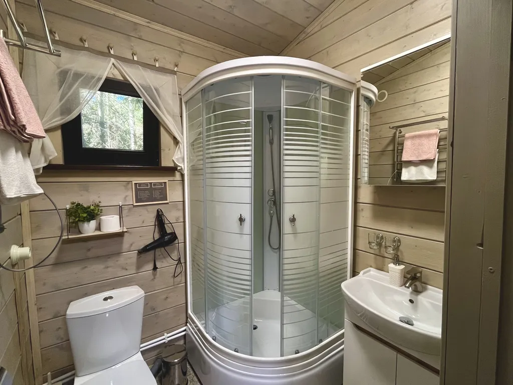 Коттедж Дизайнерский коттедж на берегу озера Волго на Селигере — Турбаза Чайка