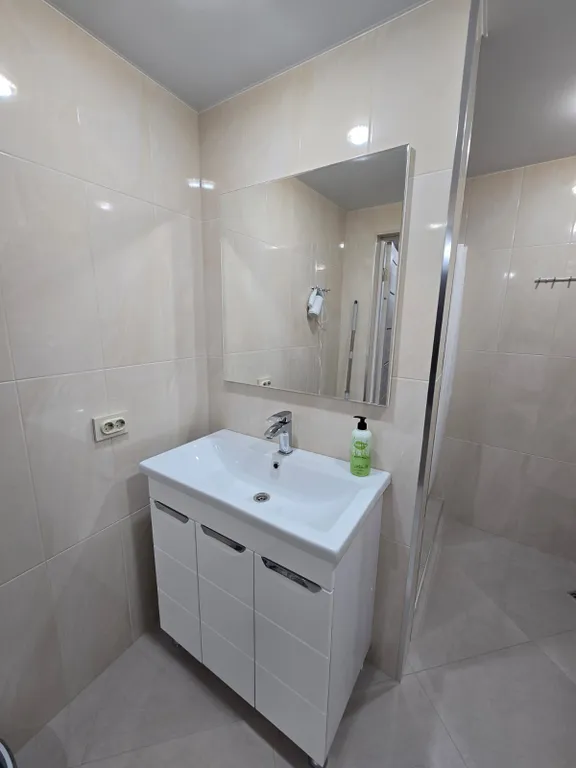 Светлая уютная просторная комната в гостевом доме Горячеводский