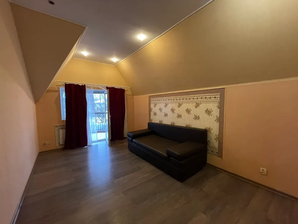 Коттедж 4-комнатный Дом — Санкт-Петербург