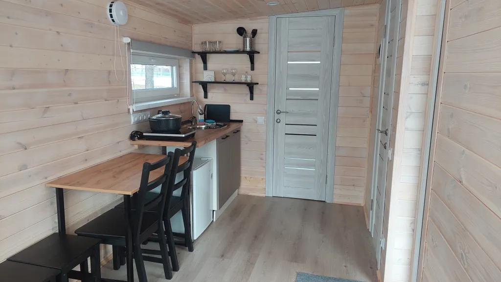 Уютный домик с видом на гору Малиновая