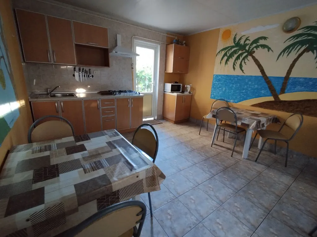 Квартира Комната улучшенный эконом на 3 человек с дополнительным местом — Лазаревское