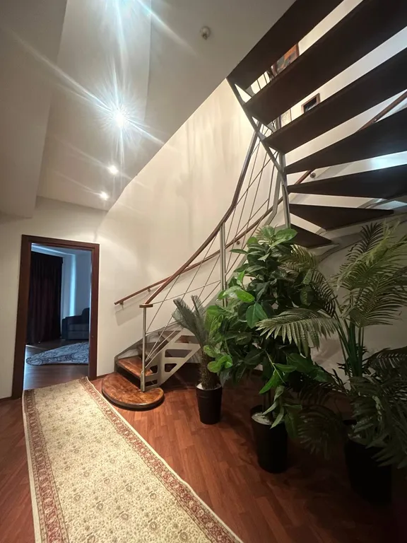 Пентхаус в центре Алматы с видом на Горы