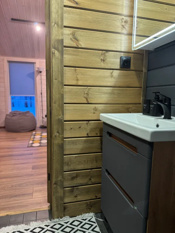 Коттедж Домик на поляне — Светлое