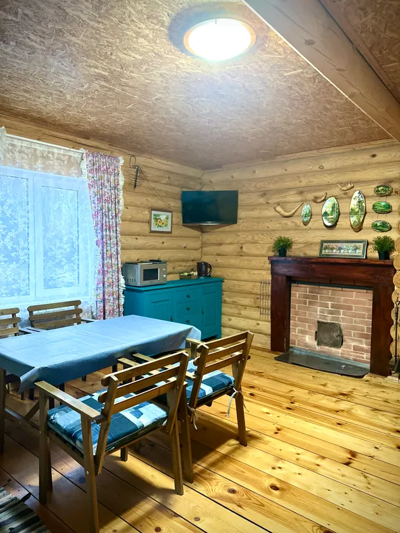 Коттедж Дом на берегу пруда — Бор