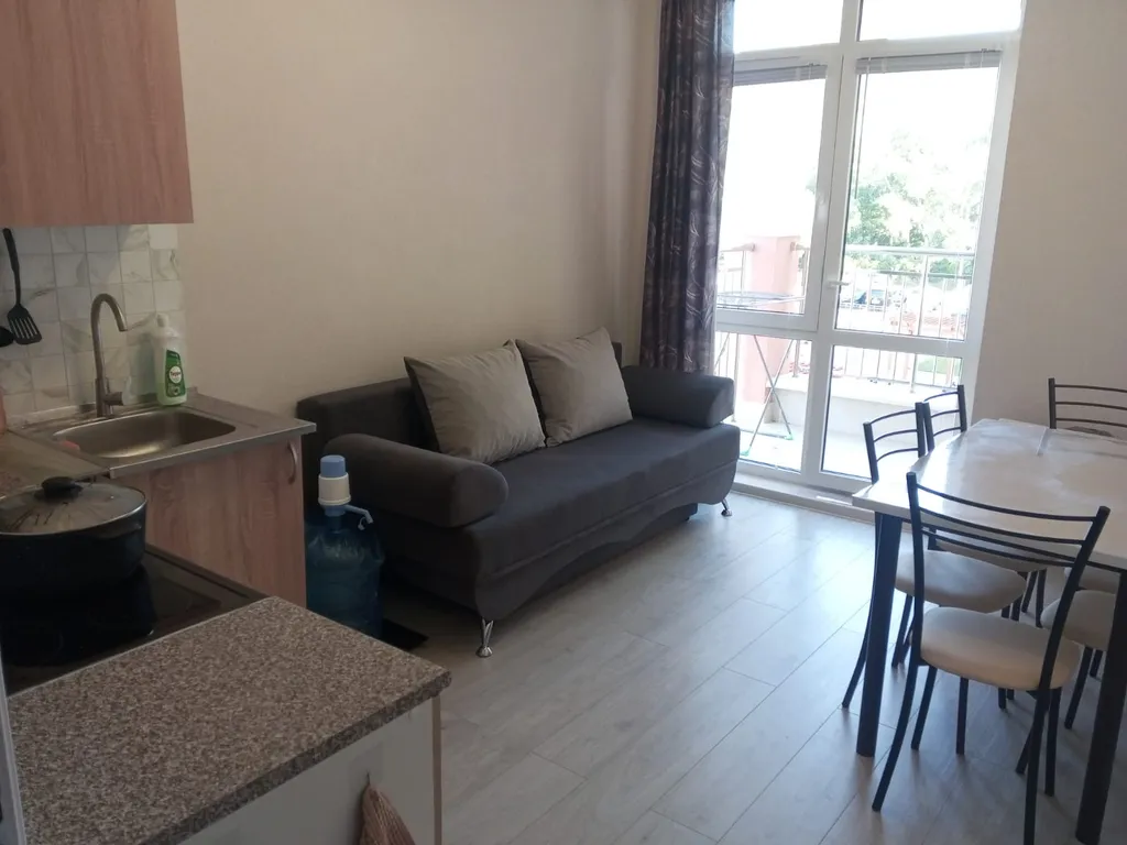 Апартаменты для большой семьи с бассейном