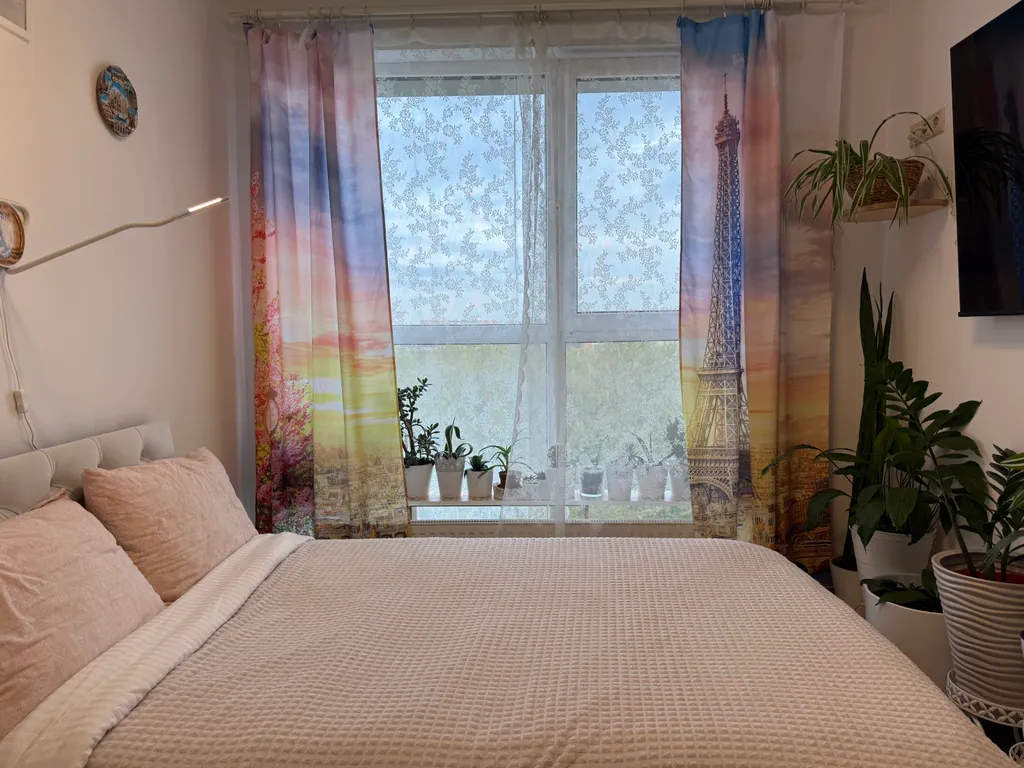 3-комнатная квартира в ЖК Акварели с панорамным видом.