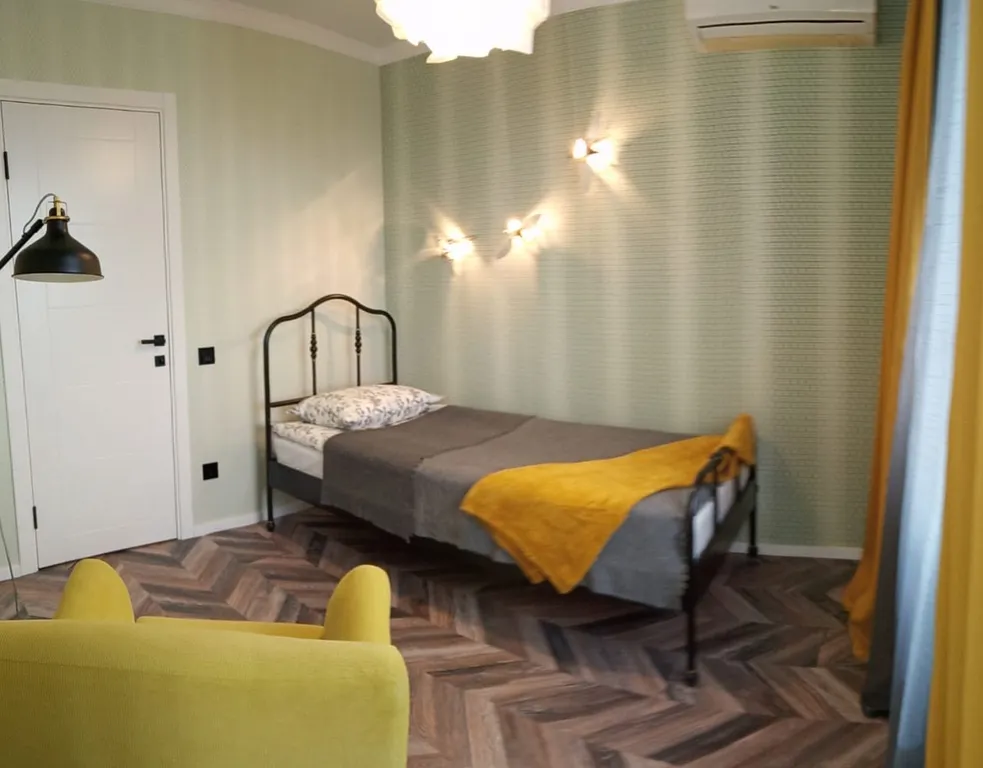 3-комнатная квартира в центре с видом на море и горы