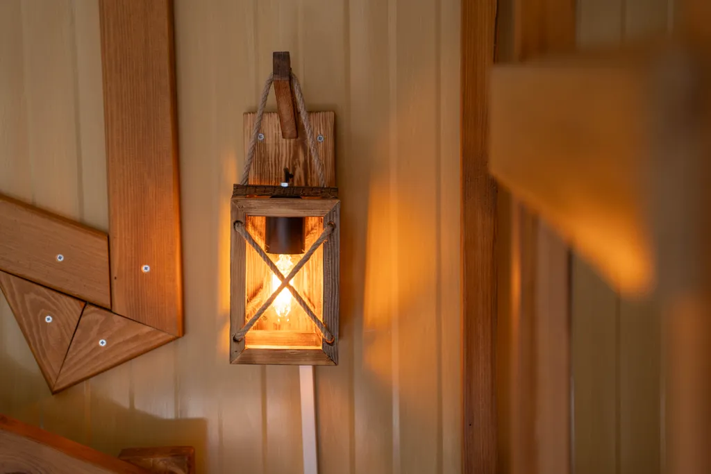 Бунгало в сосновом лесу на берегу Средиземного моря, Турция