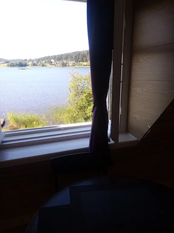 Домик с отдельным входом и красивым видом из окна со всеми удобствами