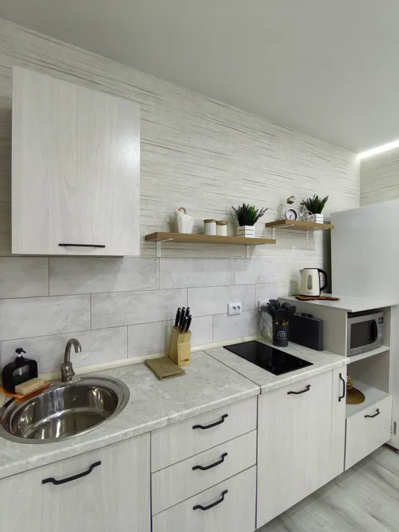 Евро-трехкомнатная квартира рядом с ТЦ Арена