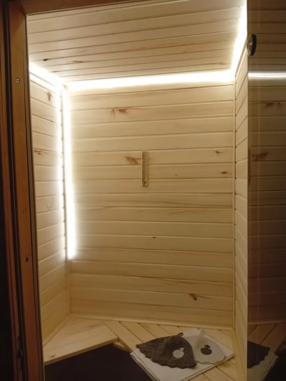 2-к. дом с сауной и балконом на реку