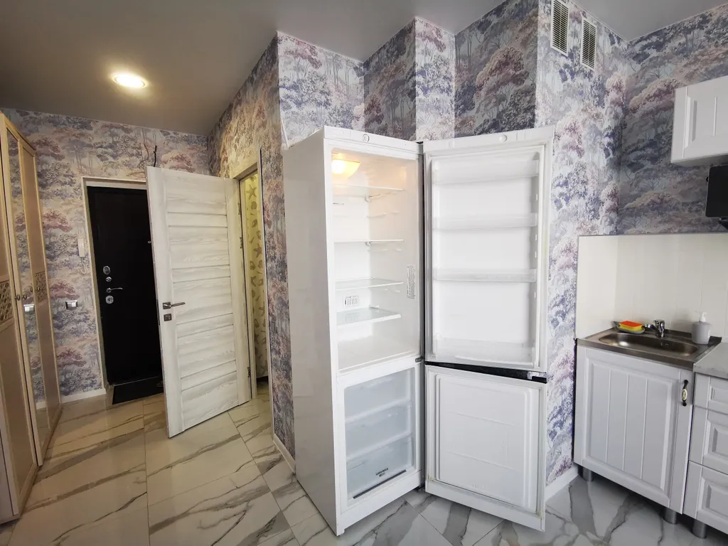 Уютная студия с боковым видом на море