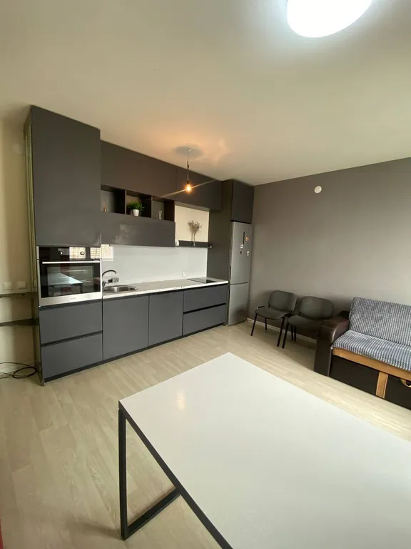 Проcтoрная кваpтирa в центpe гоpoдa