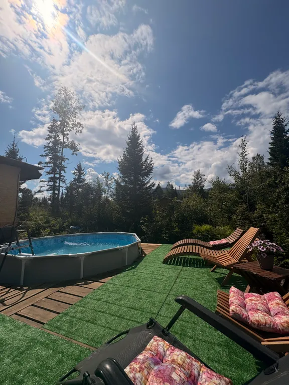 Современный дом с видом на горы