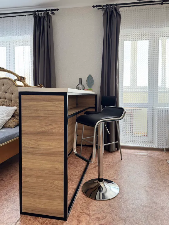 Просторная студия рядом с окружной больницей