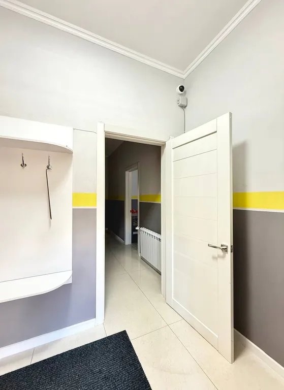 3-комнатная с отдельным входом, центр, работаем с юр/лицами