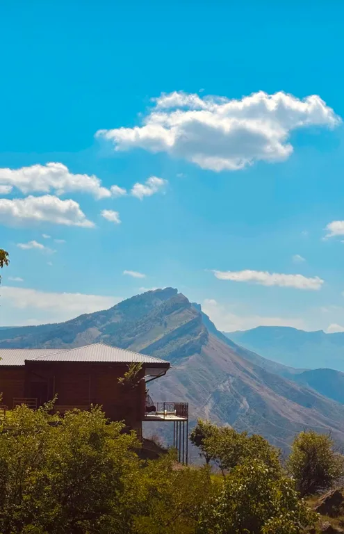Роскошный эко дом Аквамарин с террасой у водопада и леса