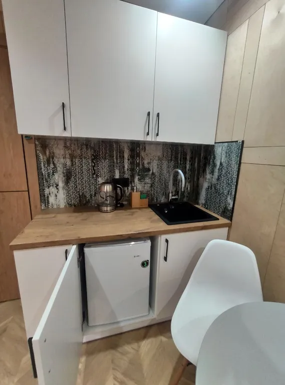 Номер у озера 5