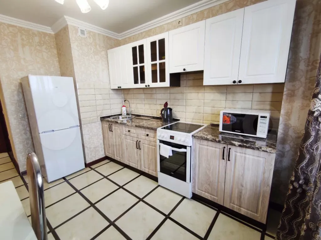 Квартира с балконом и видом на горы