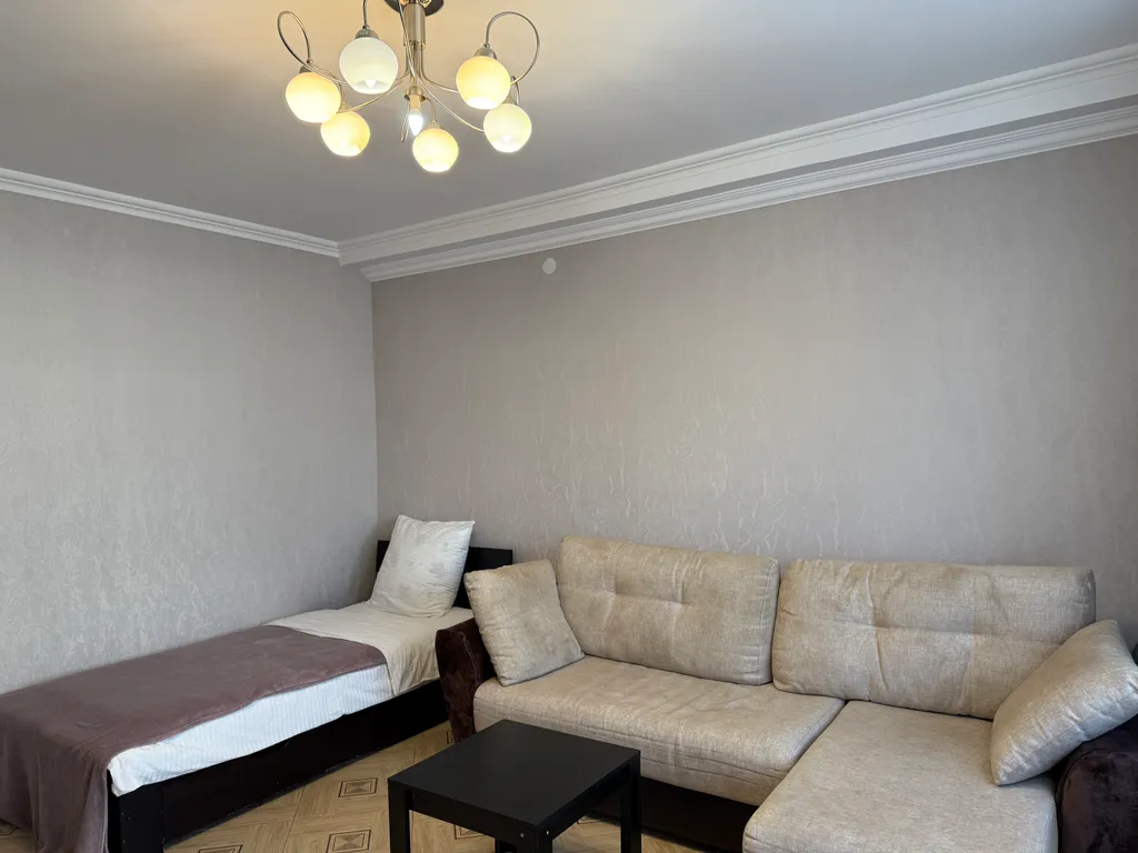 Квартира возле ОКБ и Экспо