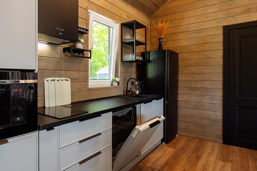 Дом с парилкой на озере