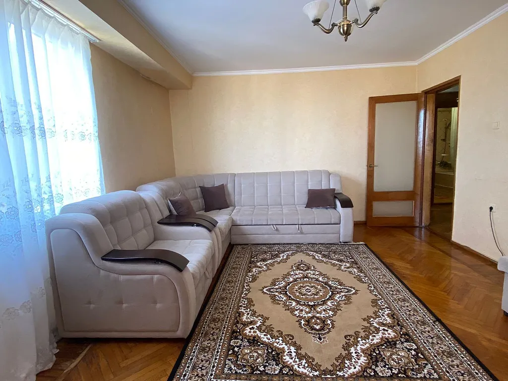 Квартира в центре с видом на море, Гагра