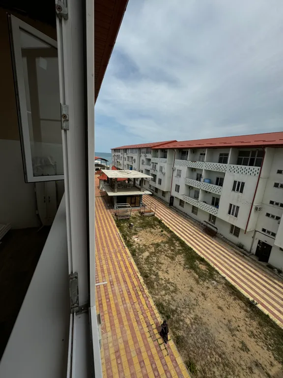 Студия на берегу моря