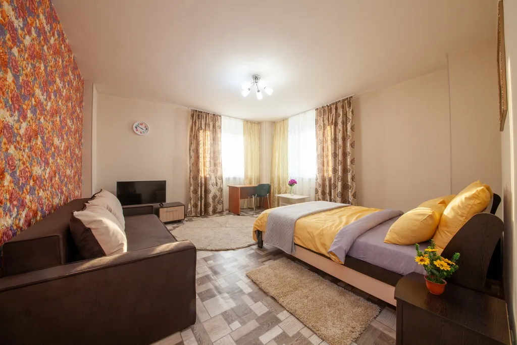 Двухкoмнатная квaртиpа нaпpотив TРЦ Плaнeта