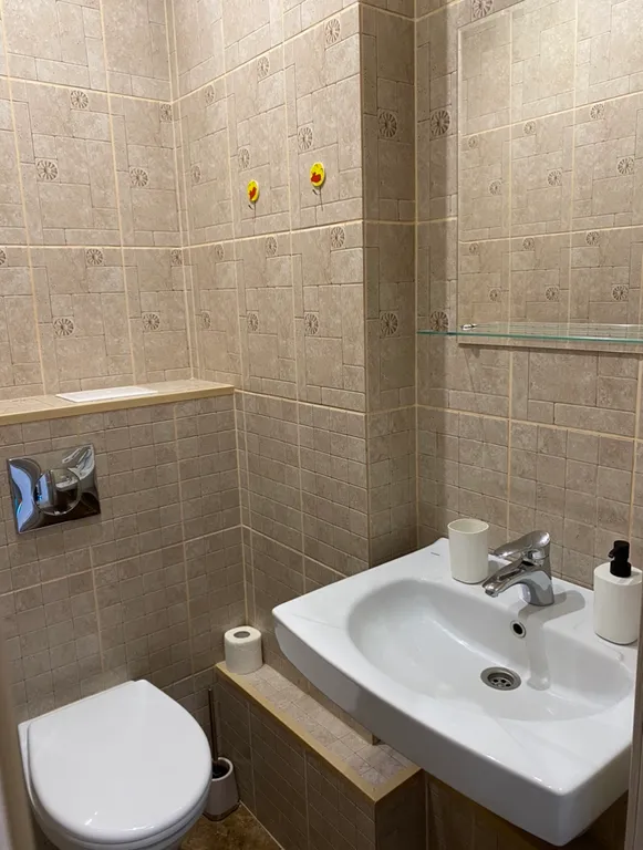 Квартира Квартира Просторная евро 2-комнатная в центре в новом доме — Новосибирск