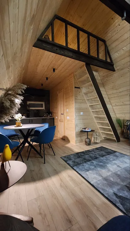 Треугольный дом в 25км от Минска с баней и горячей купелью в лесу