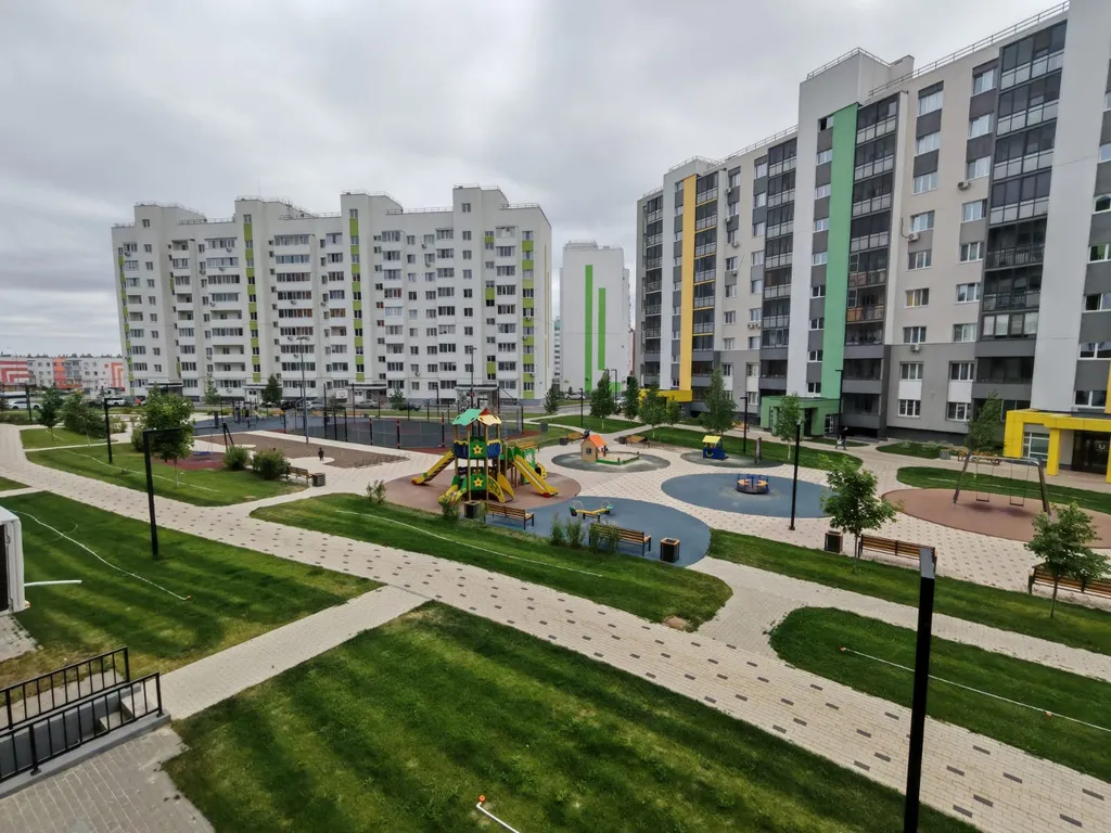 Рядом с аквапарком Улет