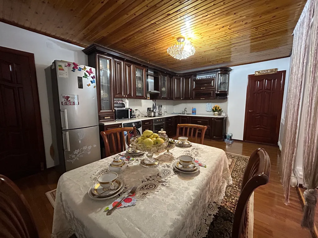 Большой уютный дом