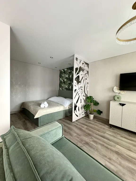 Новая квартира с дизайнерским ремонтом на берегу реки в жк белые росы