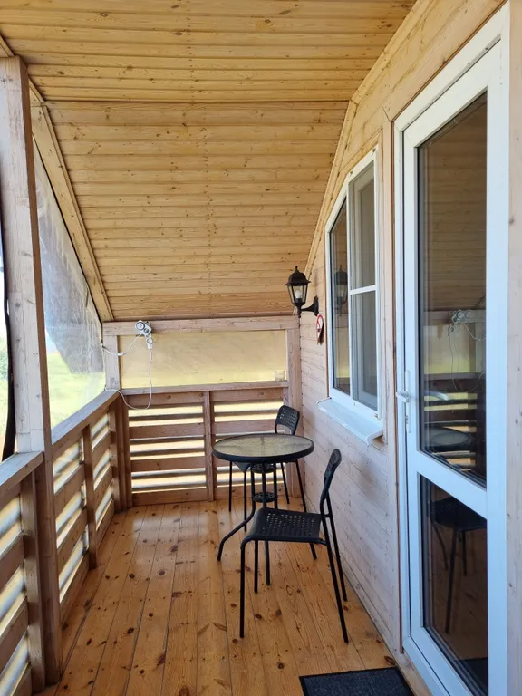 Квартира Квартира Трёхкомнатный апартамент с балконом — Кучугуры