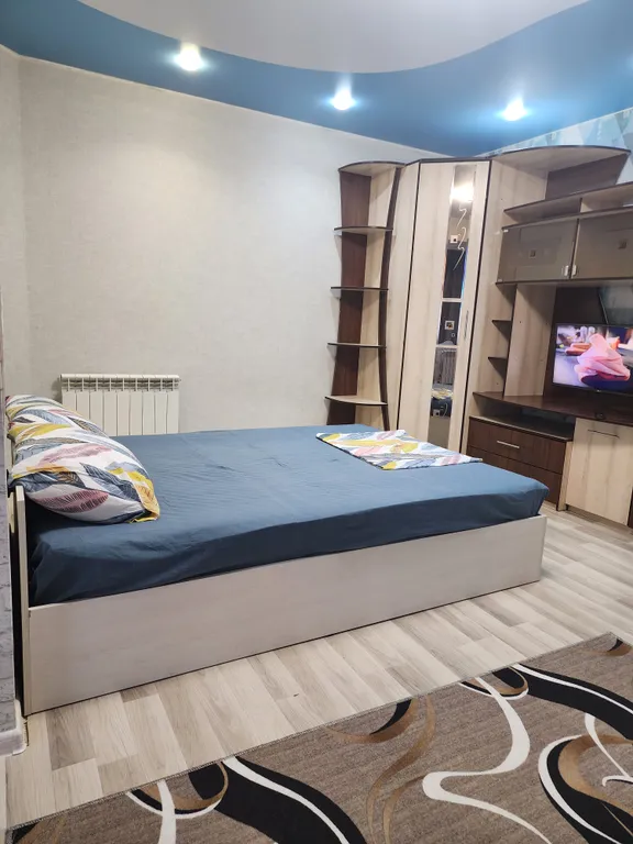 Просторная двухкомнатная квартира в уютном районе города