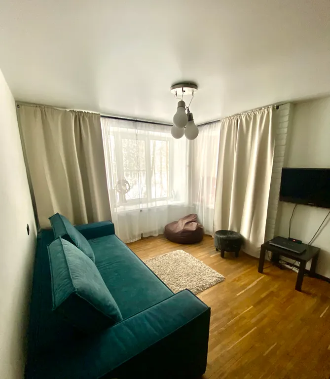 Квартира Уютная светлая квартира с окнами на парк, рядом с метро — Санкт-Петербург