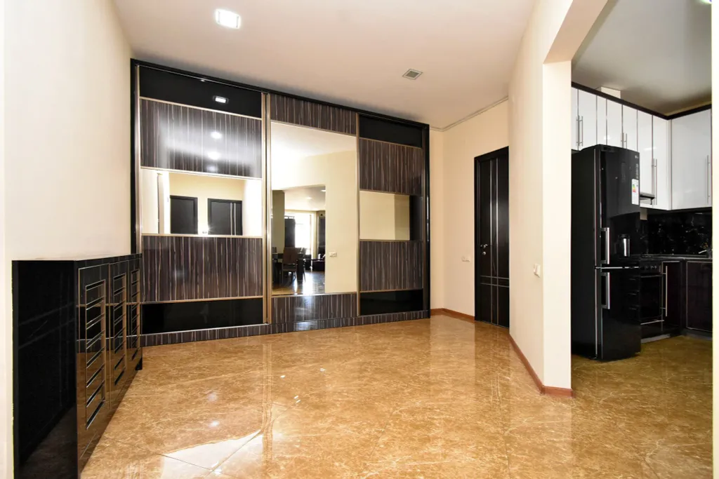 RentInnYerevan apartment on Arami street 74