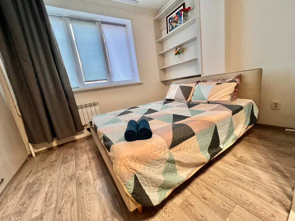 Квартира Уютная светлая студия, центр, ТЦ Вояж, парковка, кафе, аквапарк источник — Тюмень