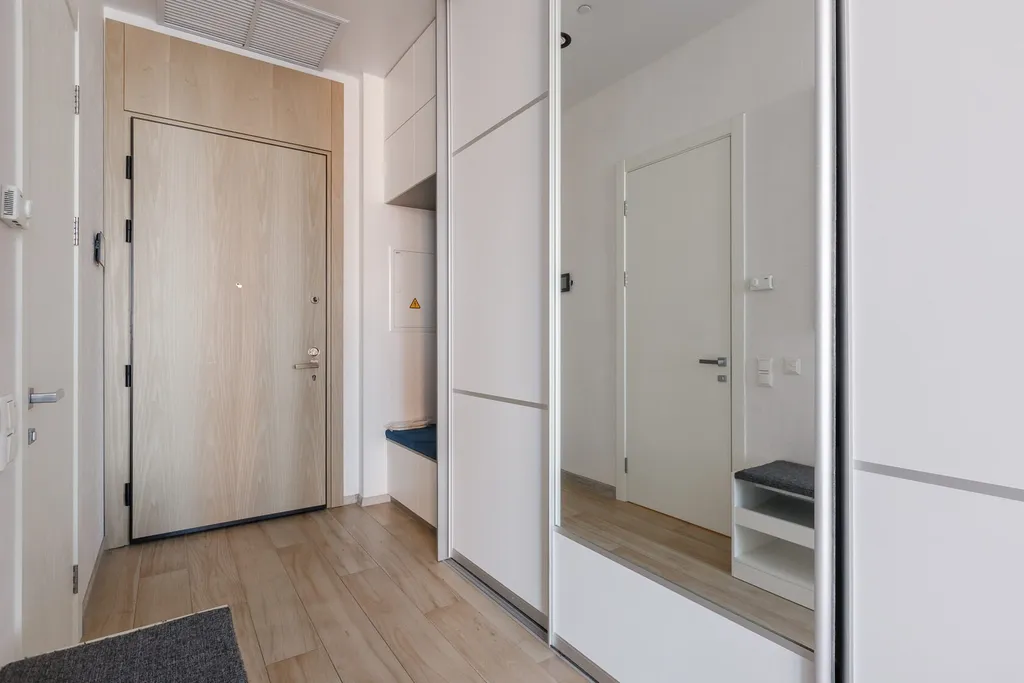 Студия в Москва-Сити с видом на башни