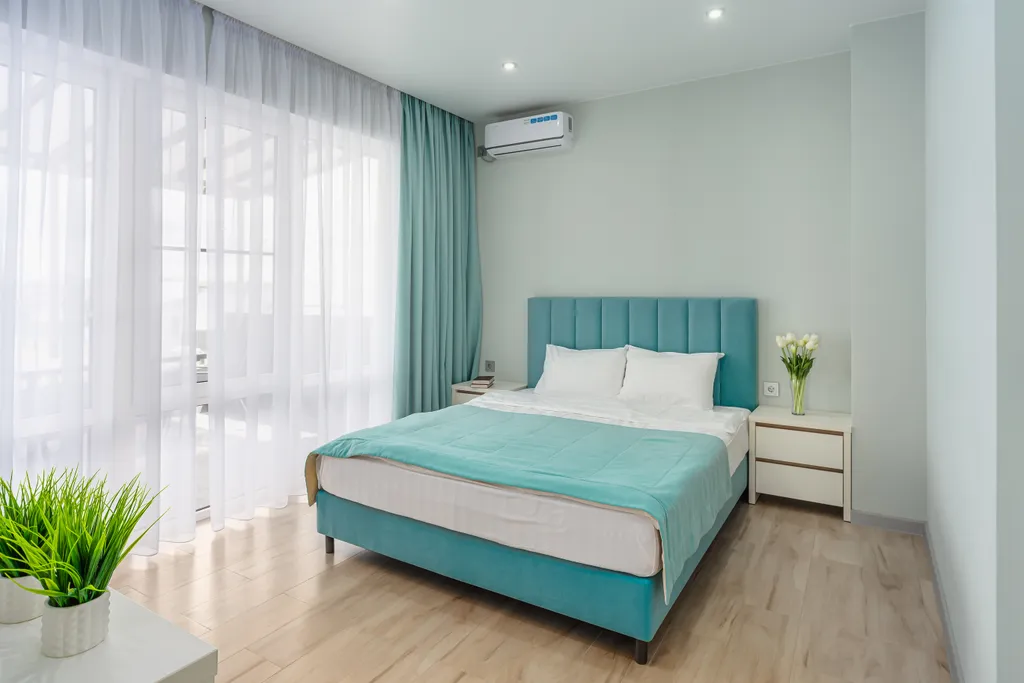 Загородный дом с русской баней и бассейном в 15 минутах от моря