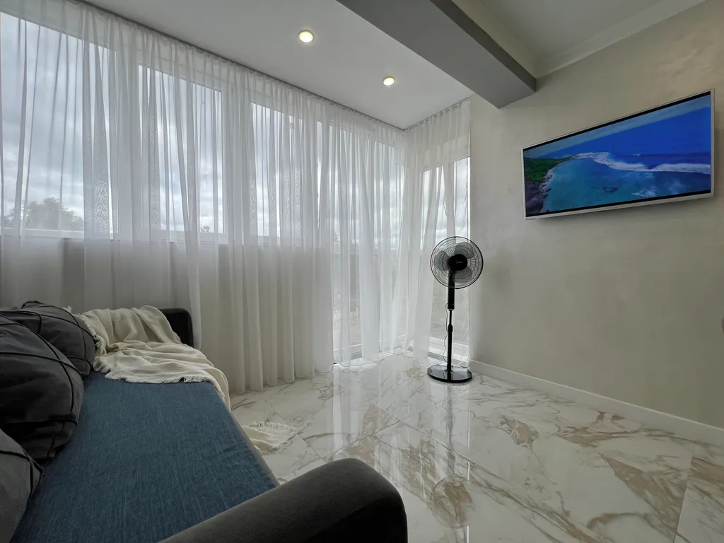 1 к.кв. в 20 минутах езды от центра не берем оплату за уборку