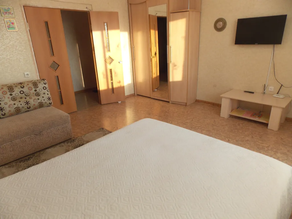 Уютная квартира рядом с ТРК Алмаз