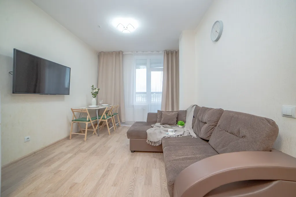 Квартира Евродвушка с лоджией для 4-х гостей — аренда посуточно в Екатеринбург