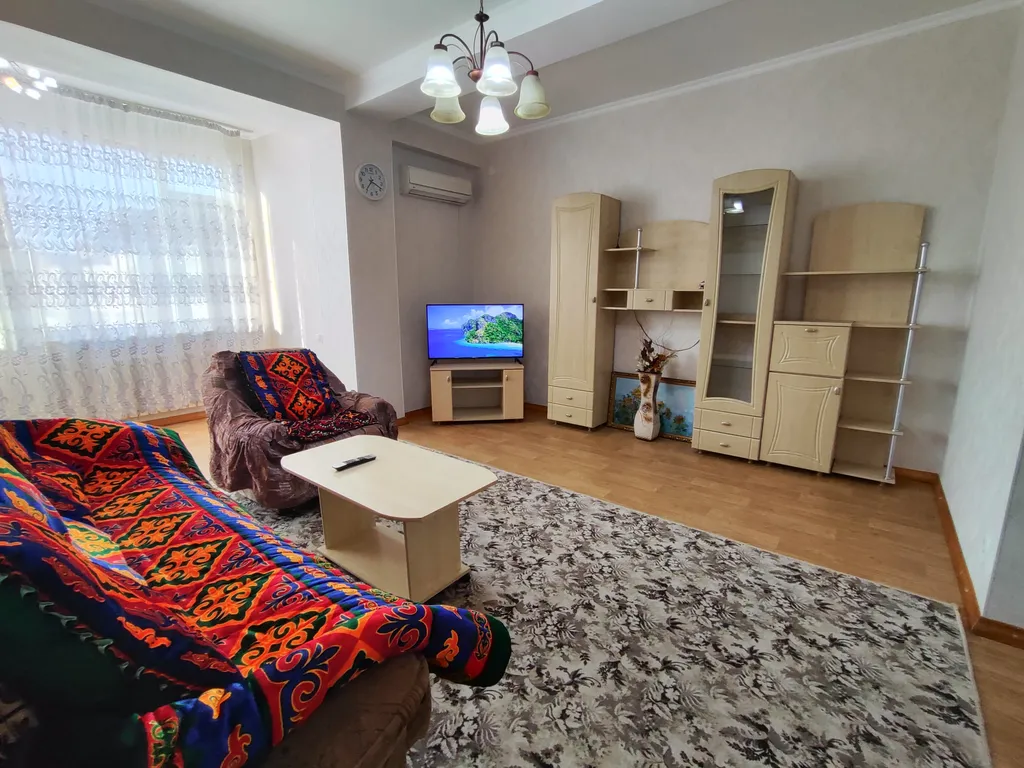 Квартира Просторные двухкомнатные апартаменты в центре филармония — аренда посуточно в Бишкек