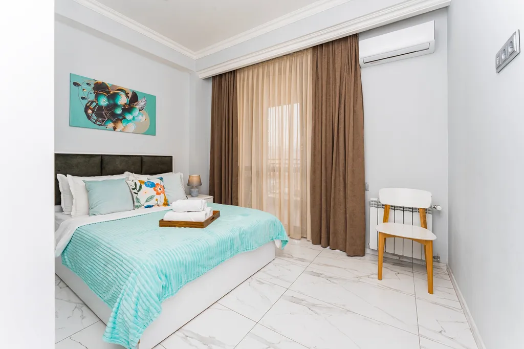 Просторная, семейная квартира с 3 спальнями / Стей Инн