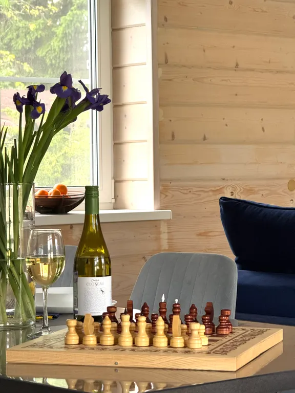 Уютный новый коттедж у озера